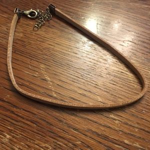 CHOKER
